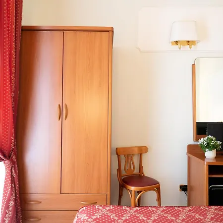 Romantica Hotel 3*
