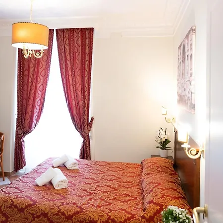 Hotel Romantica 3*