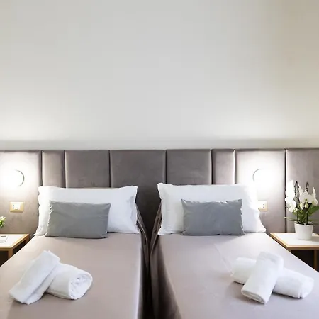 Romantica Hotel 3*
