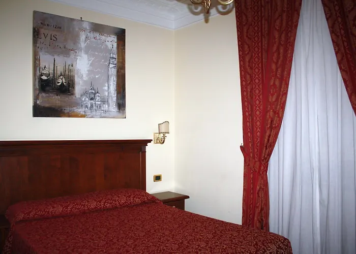Hotel Romantica 3*