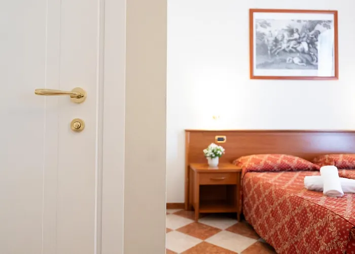Hotel Romantica Rome